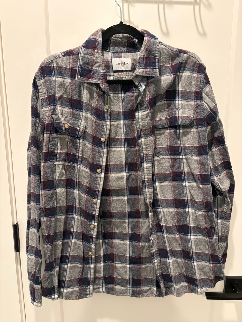 Goodfellow & Co Men's Gray and Blue Plaid Button-Down Shirt